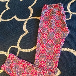 LuLaRoe OS printed legging